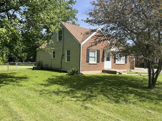 Building Photo - 11516 Lower River Rd