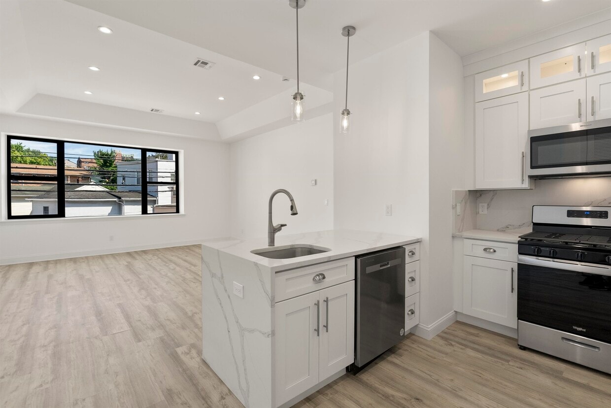 Photo - 3709 Liberty Ave (North Bergen, NJ)