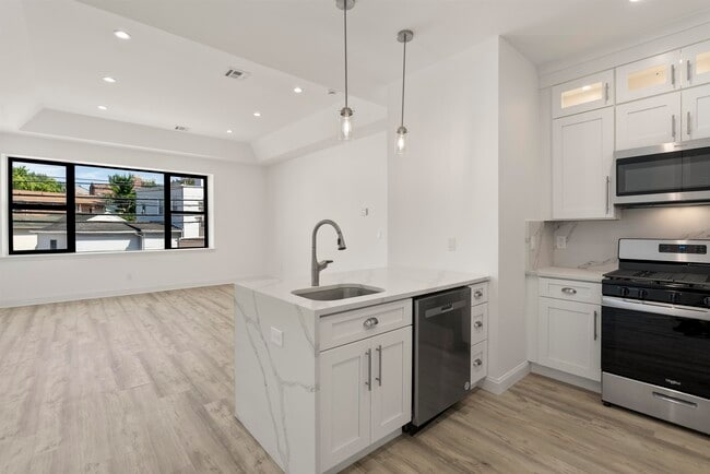Photo - 3709 Liberty Ave (North Bergen, NJ) Apartment