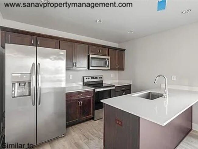 Building Photo - Modern 4-Bed Home for Rent in Desirable NE...