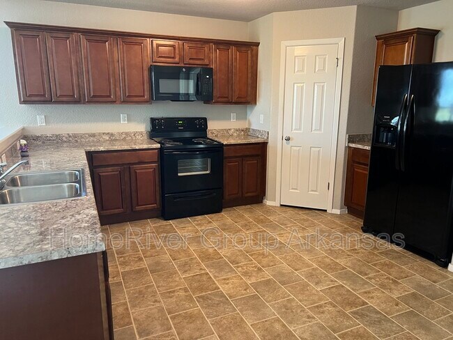 Foto del edificio - 7883 Bridgegate Ave