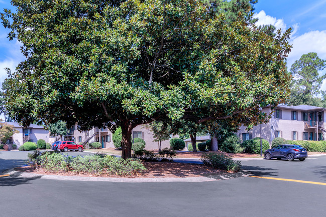 Landscaping - Magnolia Gardens