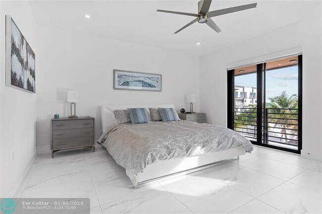 Foto del edificio - 1044 N Victoria Park Rd