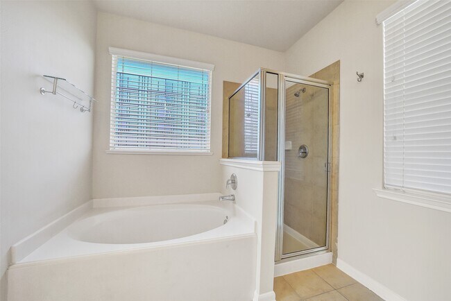 Building Photo - 7414 Compass Rose Dr