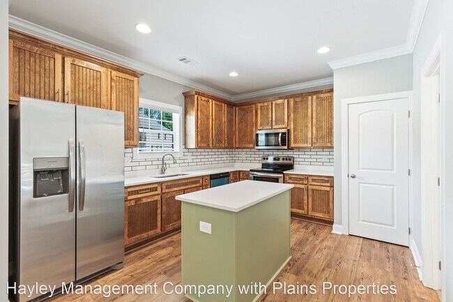 Building Photo - 4 br, 4.5 bath House - 929 Logan Court