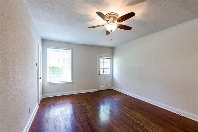 Foto del edificio - 173 Merritt St SE