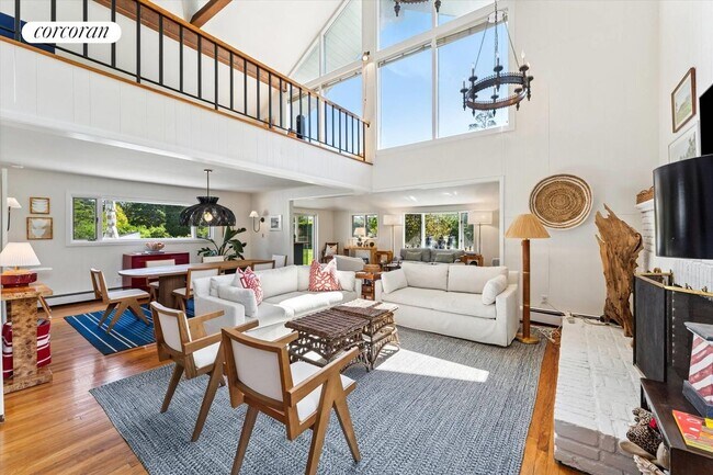 Foto del edificio - 18 Quogo Neck Ln