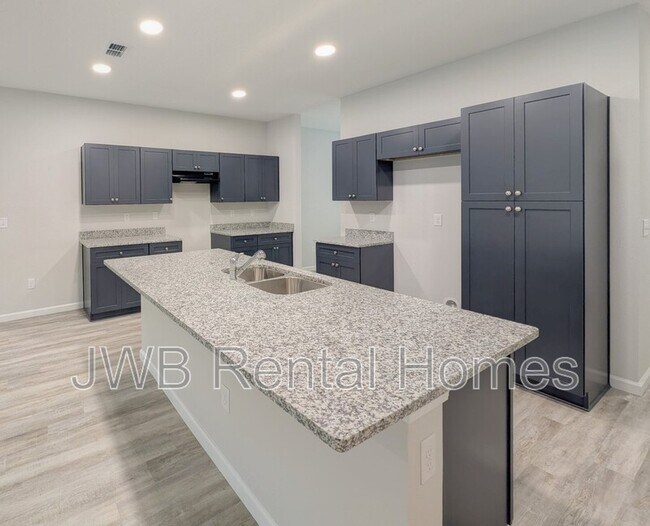 Foto del edificio - 1542 Kooling Dr