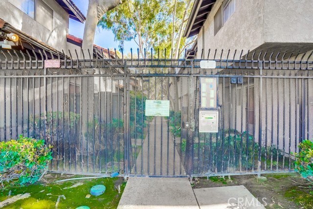 Building Photo - 21644 Belshire Ave