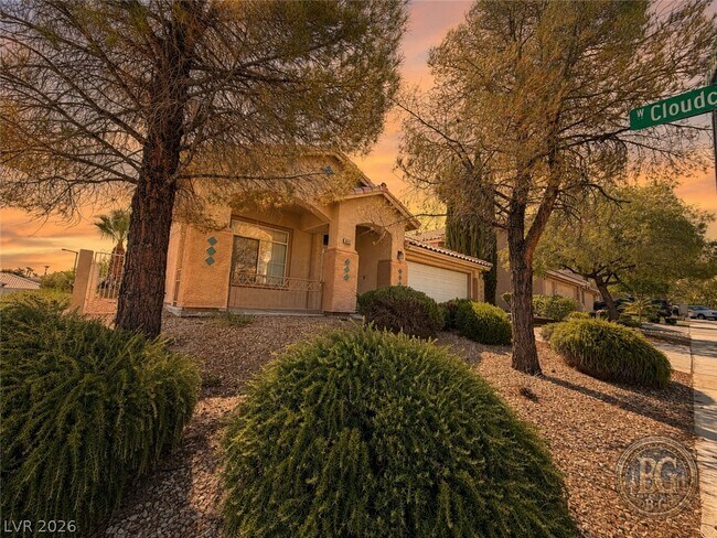 Building Photo - 2012 Cedarcrest Ct