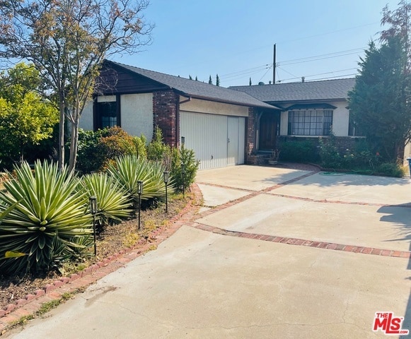 Building Photo - 3007 Jolley Dr