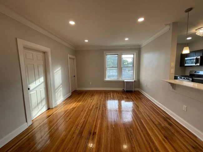 Building Photo - 610 Salem Ave