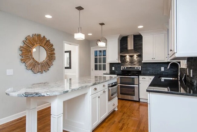 Building Photo - Fantastic Cottonwood 3BR Rental