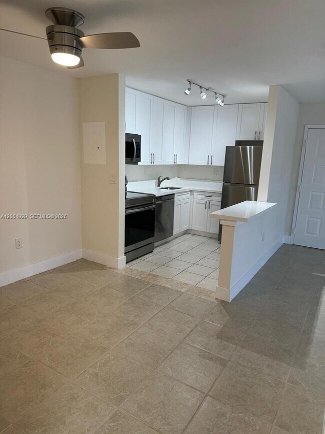 Foto del edificio - 15600 SW 80th St
