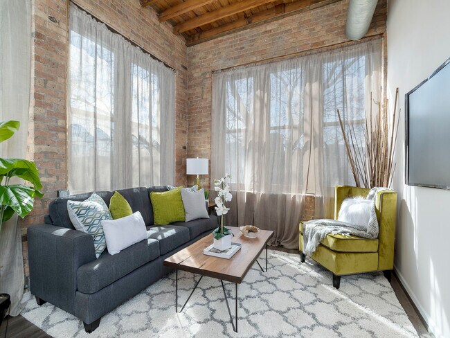 Foto del edificio - 2510 N Wayne Ave