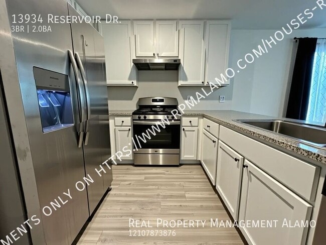 Photo - 13934 Reservoir Dr House