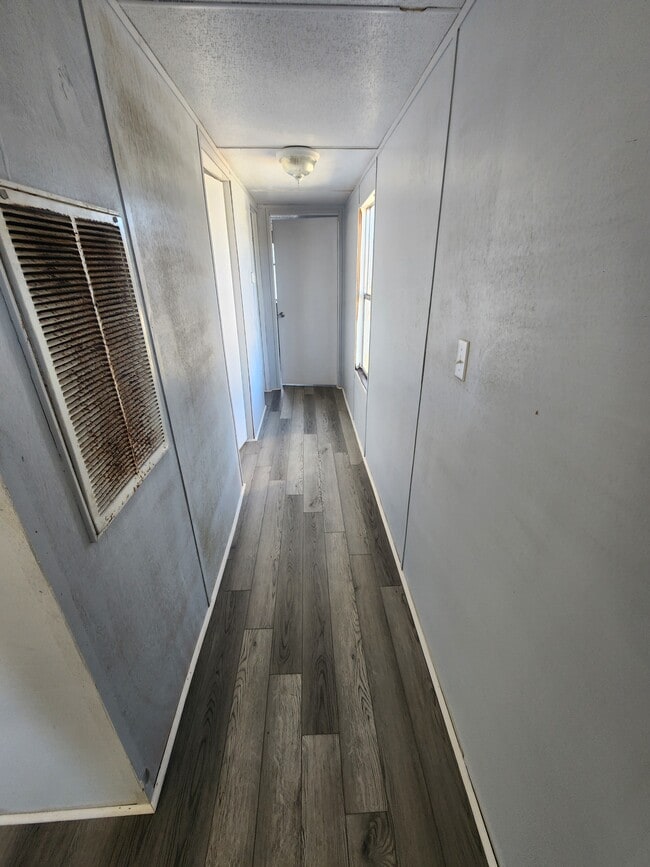 Building Photo - Conway Park