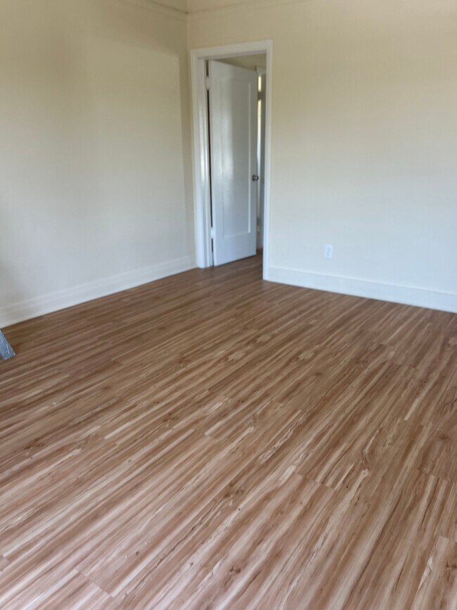 Foto del edificio - 640 N Vista St