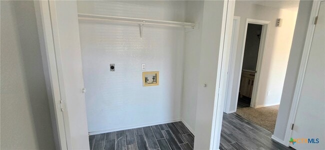 Building Photo - 1802 Windward Dr