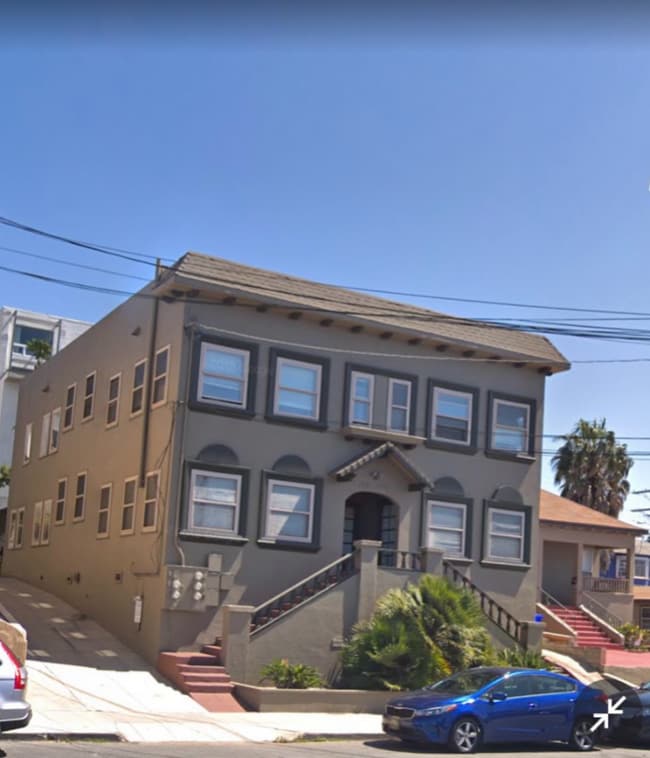 Building Photo - 2245 Curlew St