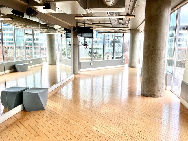 Foto del edificio - 11011 NE 9th St