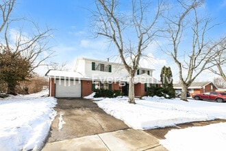 Building Photo - 6420 Larcomb Dr