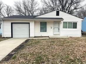 Building Photo - 3120 SE Bryant St