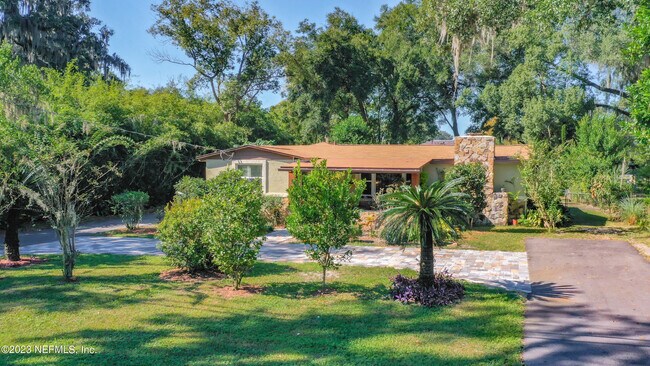 Foto del edificio - 11620 Brady Rd