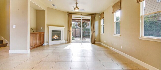 Foto del edificio - 3269 Atherton Cir