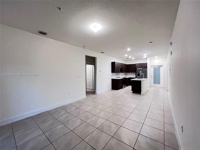 Foto del edificio - 8265 NW 41st St