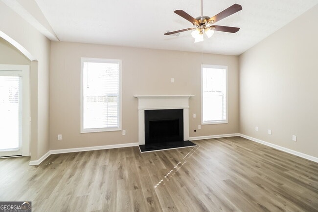 Building Photo - 698 Clairidge Elm Trail SW