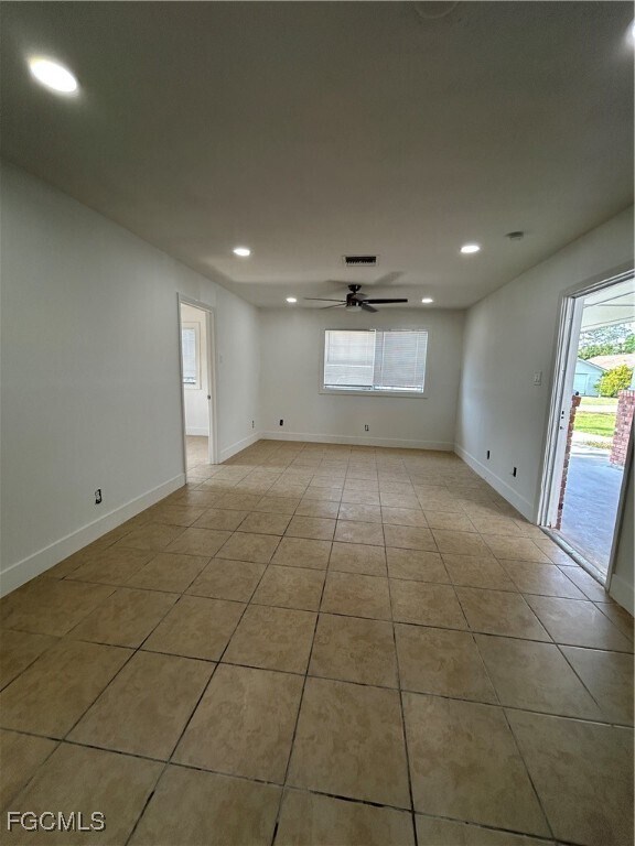 Foto del edificio - 9767 Montana Ct