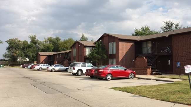 Building Photo - Watson Park Apartments