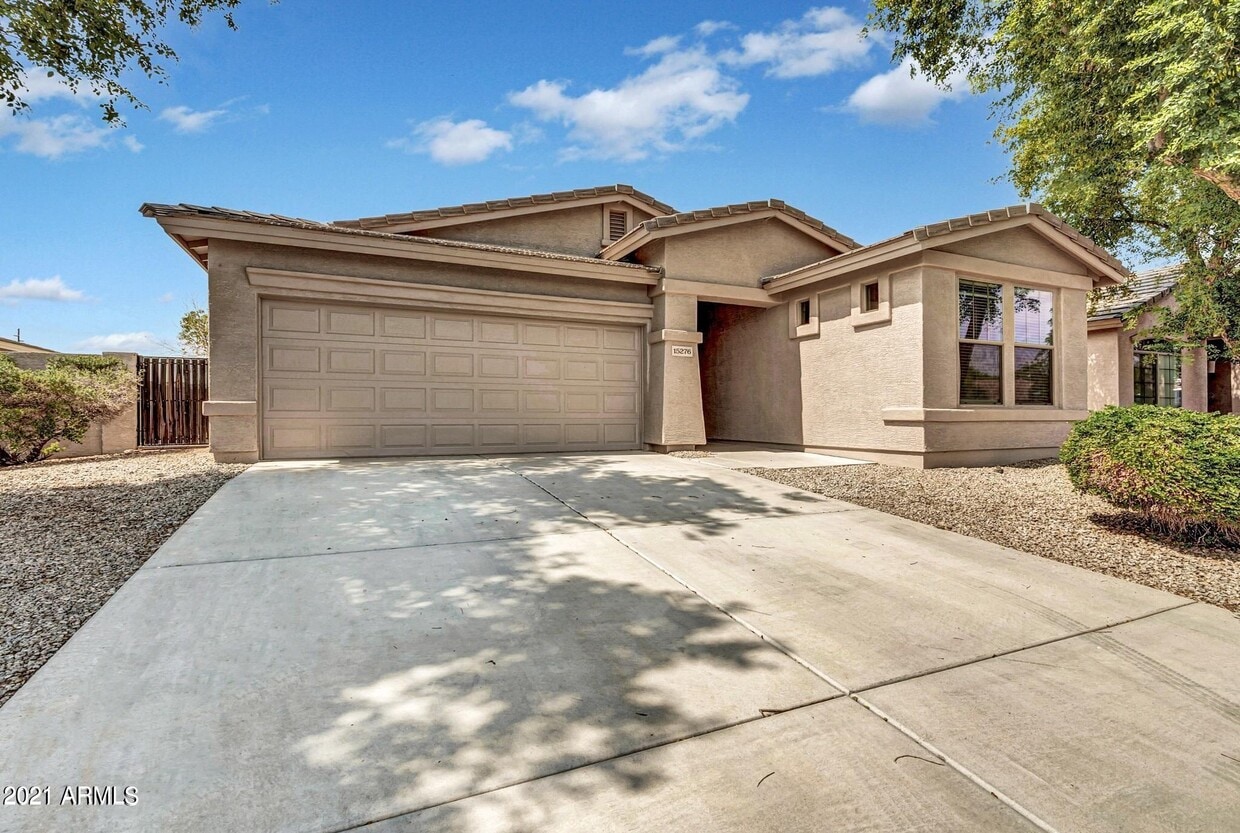 Primary Photo - 15276 W Windward Ave