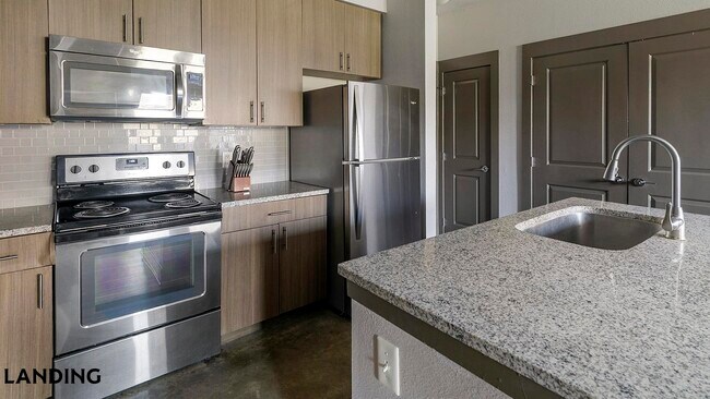 Foto del edificio - 14805 Grisby Rd