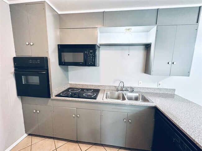 Foto del edificio - 601 W 11th St