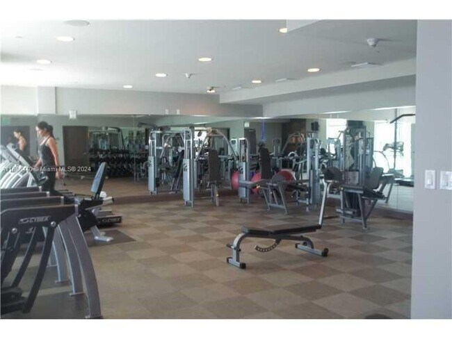 Foto del edificio - 2525 SW 3rd Ave
