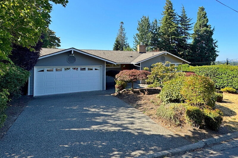 Primary Photo - 10521 NE 48th Pl