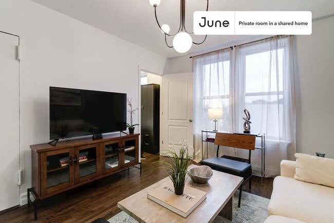 Foto del edificio - Room in Shared 4 bed/1 bath home