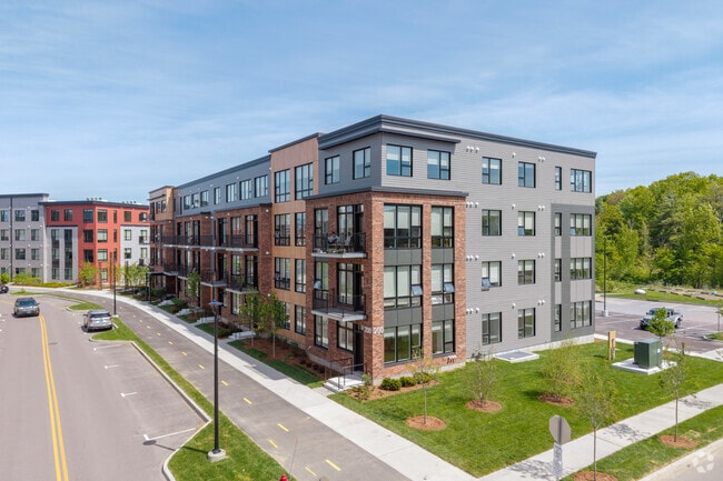 Building Photo - 200 Garden Street Apartments