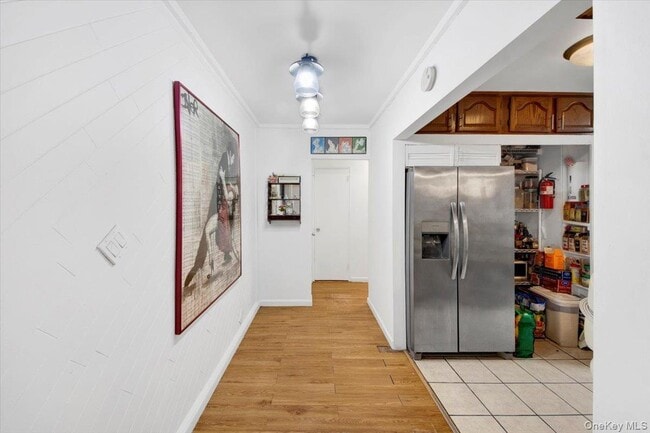 Building Photo - 2630 Kingsbridge Terrace