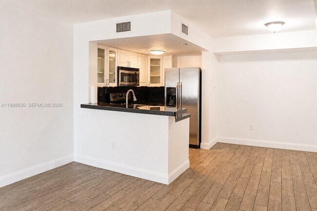 Foto del edificio - 8695 NW 6th Ln