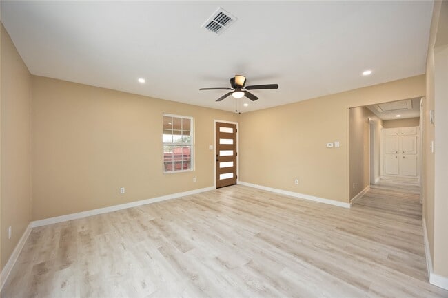 Foto del edificio - 3001 FM 360 Rd