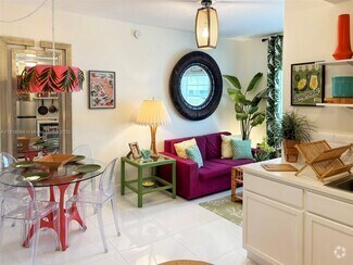 Building Photo - 335 Ocean Dr