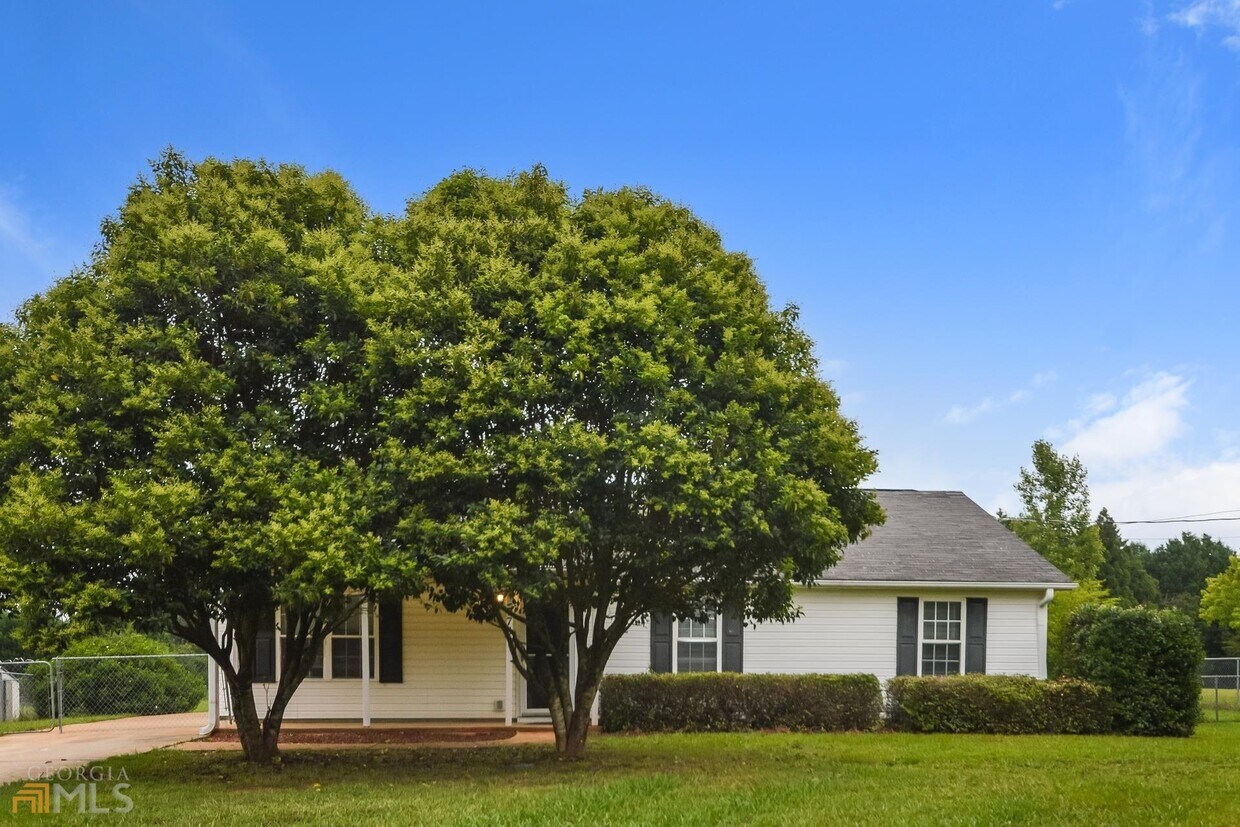 775 Peeksville Rd, Locust Grove, GA 30248 House Rental in Locust