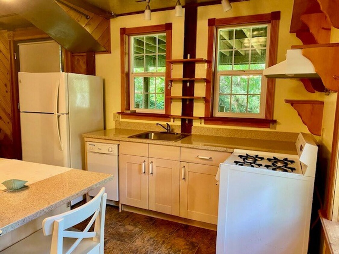 Building Photo - 568