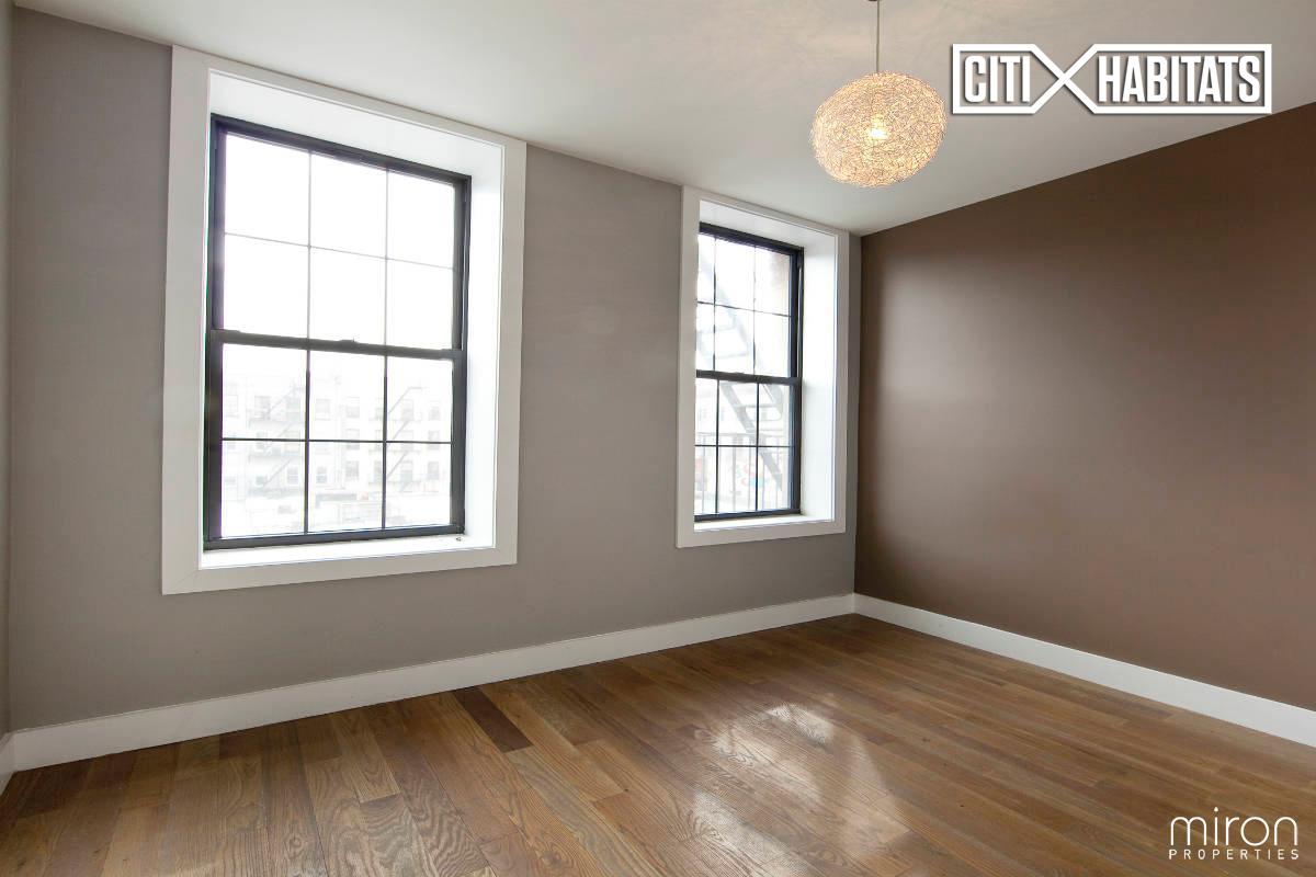 Primary Photo - 139 Essex St