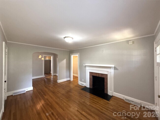 Foto del edificio - 4908 Elder Ave