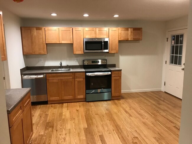Kitchen - 234 Commercial St