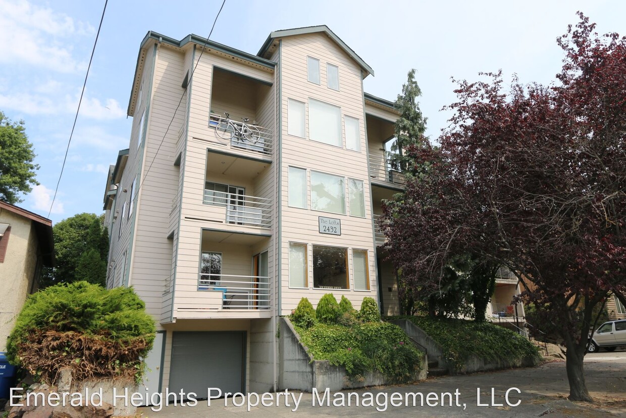 Primary Photo - 2432 NW 57th St